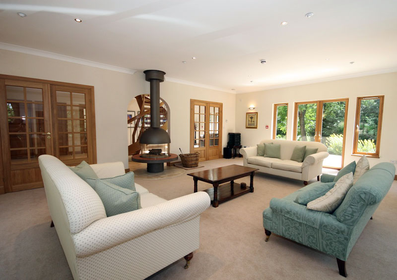 Spacious Living Room
