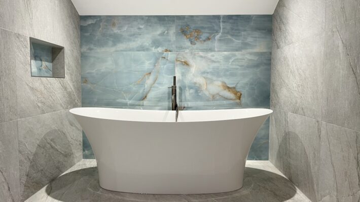 Contemporary Bath