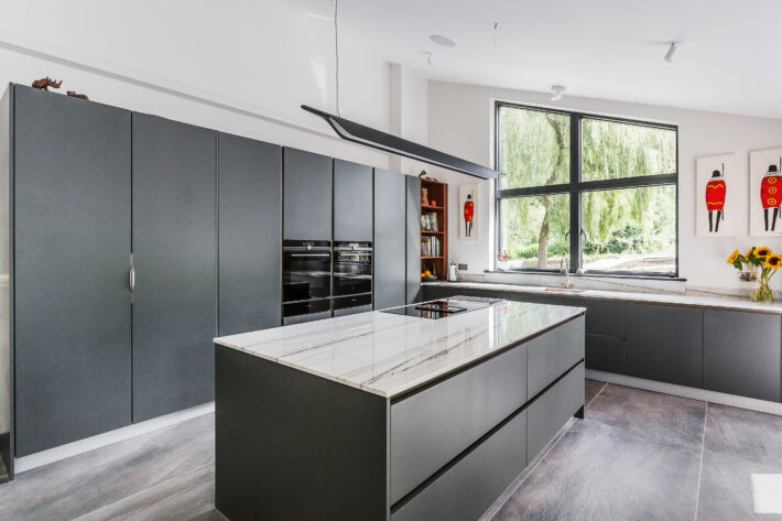 Bespoke Contemporary Kitchen